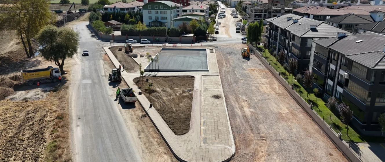 İNEGÖL MUNICIPALITY TO BRING A NEW SPORTS FIELD TO YENİ MAHALLE